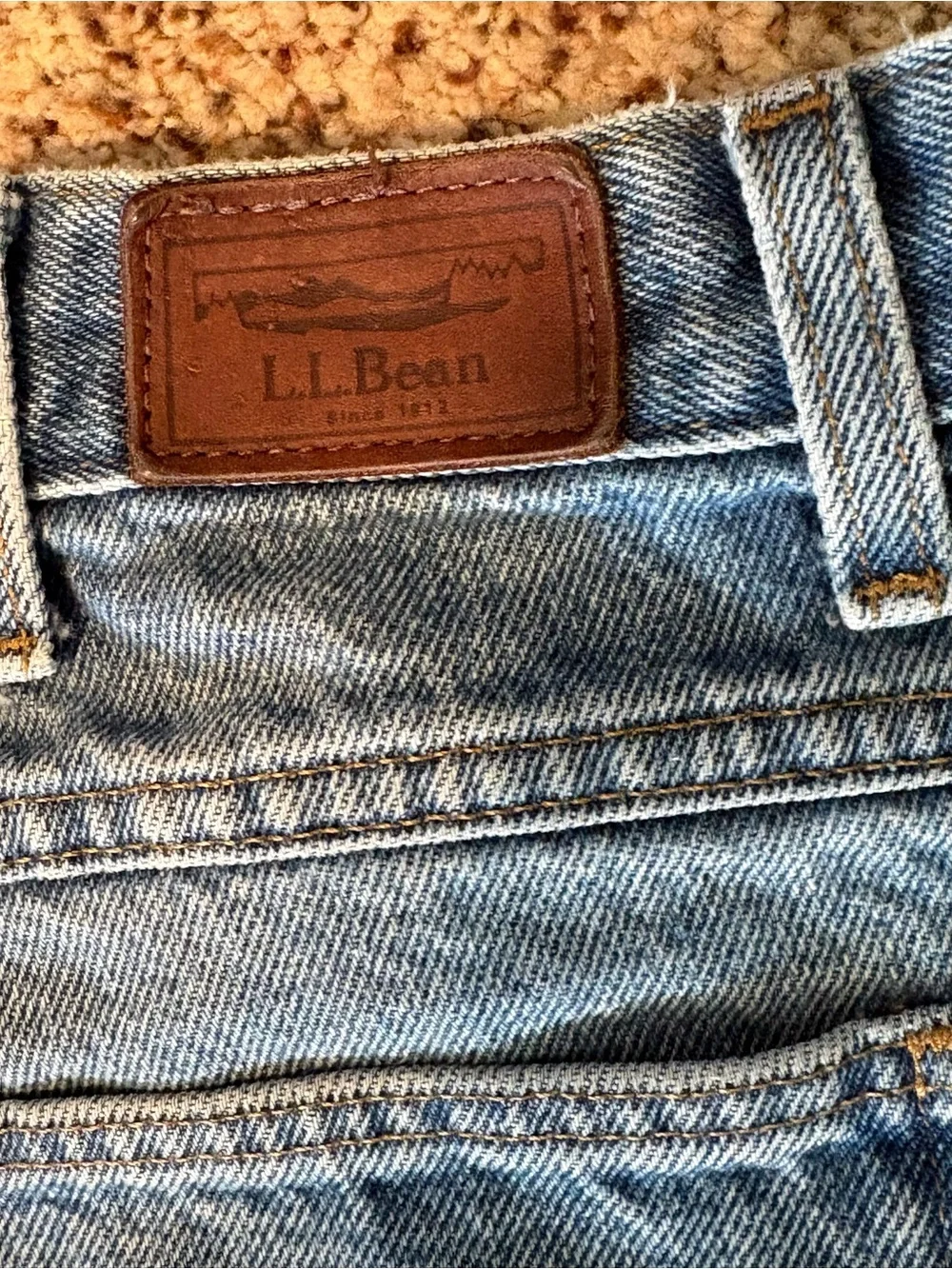 MEN'S LL BEAN CLASSIC FIT Blue jeans STRAIGHT LEG JEANS (34 x 30)